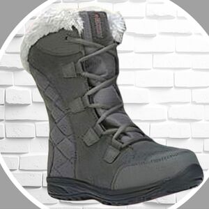 NIB Columbia Ice Maiden II Size 8.5 W & 9 Graphite